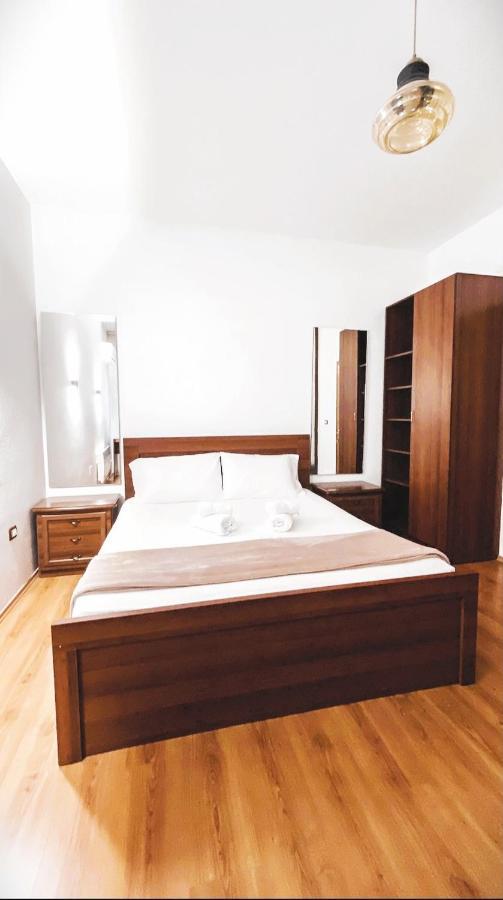 Oda Guest House Korce Ngoại thất bức ảnh